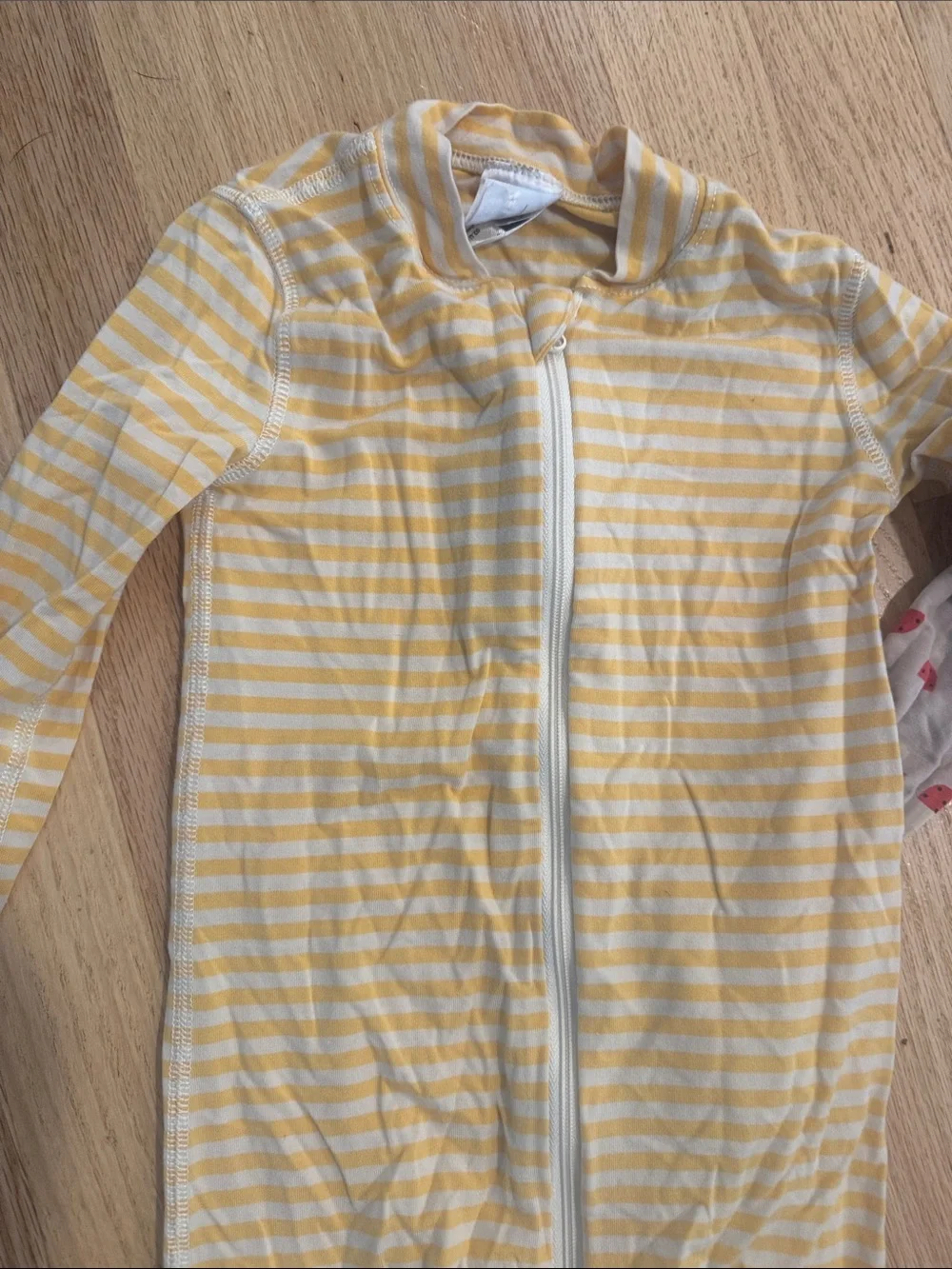 Hanna andersson Zippered One-Piece Pajama - Yellow Stripe mushroom toadstool 🍄